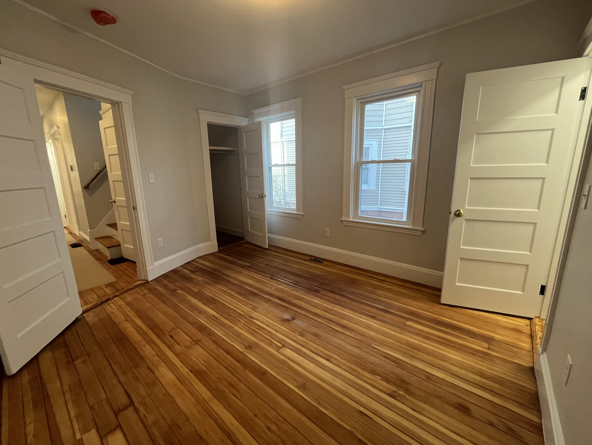 89 Bromfield Rd, Tufts