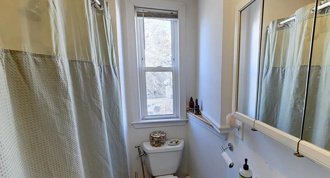 137 Columbia Ter, The Port