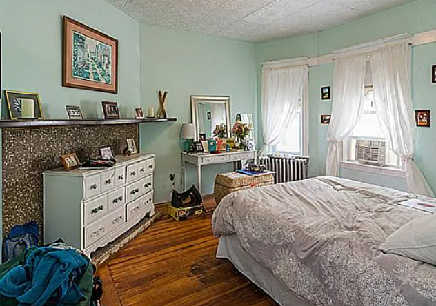 44 Benton Rd, Powder House Square