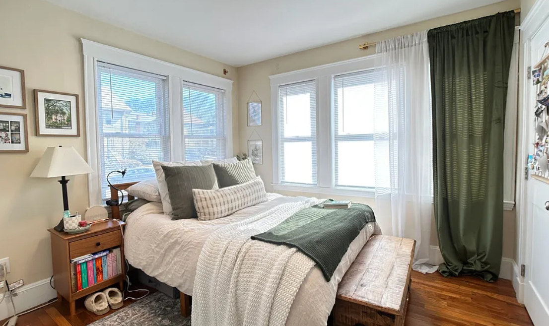 58 Hunnewell Ave, Oak Square