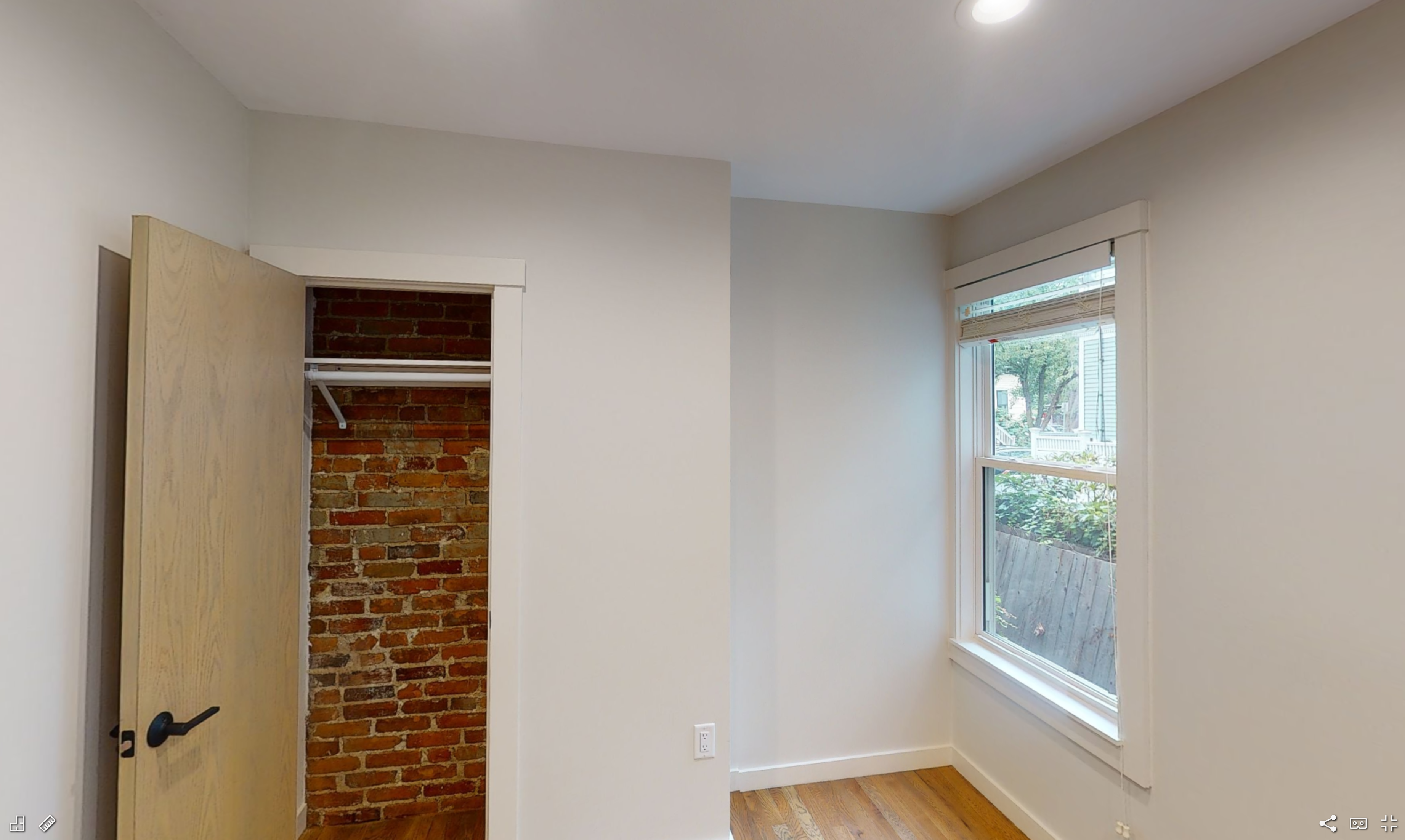 1 bed, 1 bath apartment for rent at 503 Franklin St Unit 1, Riverside — photo 3 of 4