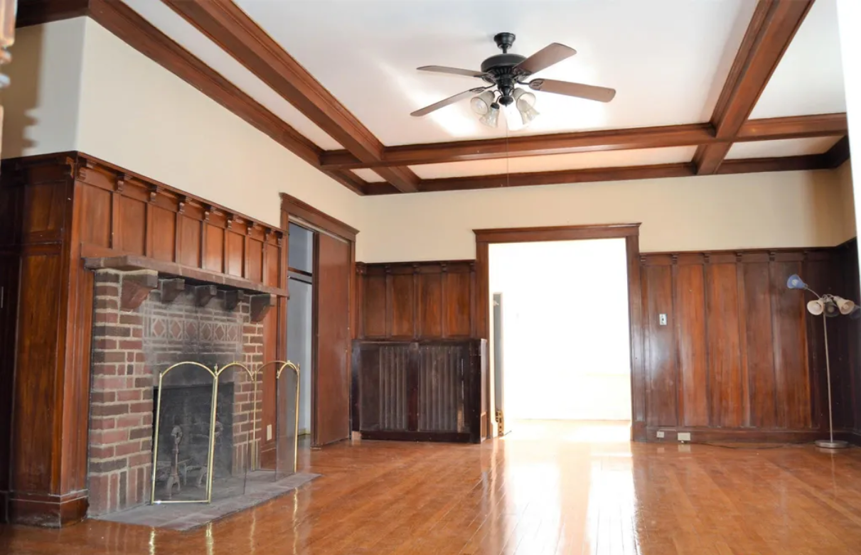 Studio bed, 1 bath apartment for rent at 163 Strathmore Rd Unit 1, Brighton