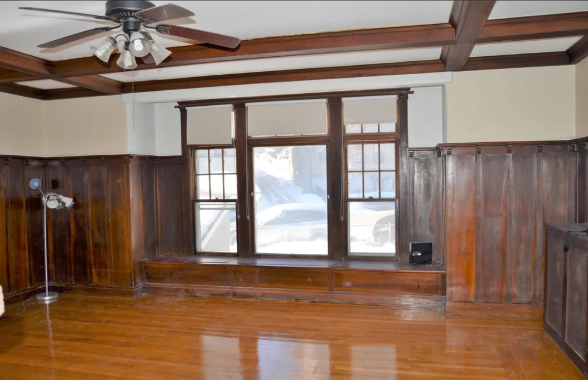 Studio bed, 1 bath apartment for rent at 163 Strathmore Rd Unit 1, Brighton — photo 3 of 7