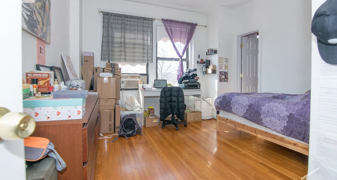 4 bed, 2 bath apartment for rent at 23 Cummings Rd Unit 7, Brighton — photo 4 of 5