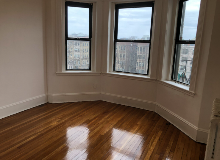 3 bed, 1 bath apartment for rent at 1254 Commonwealth Ave Unit 22, Allston — photo 3 of 7