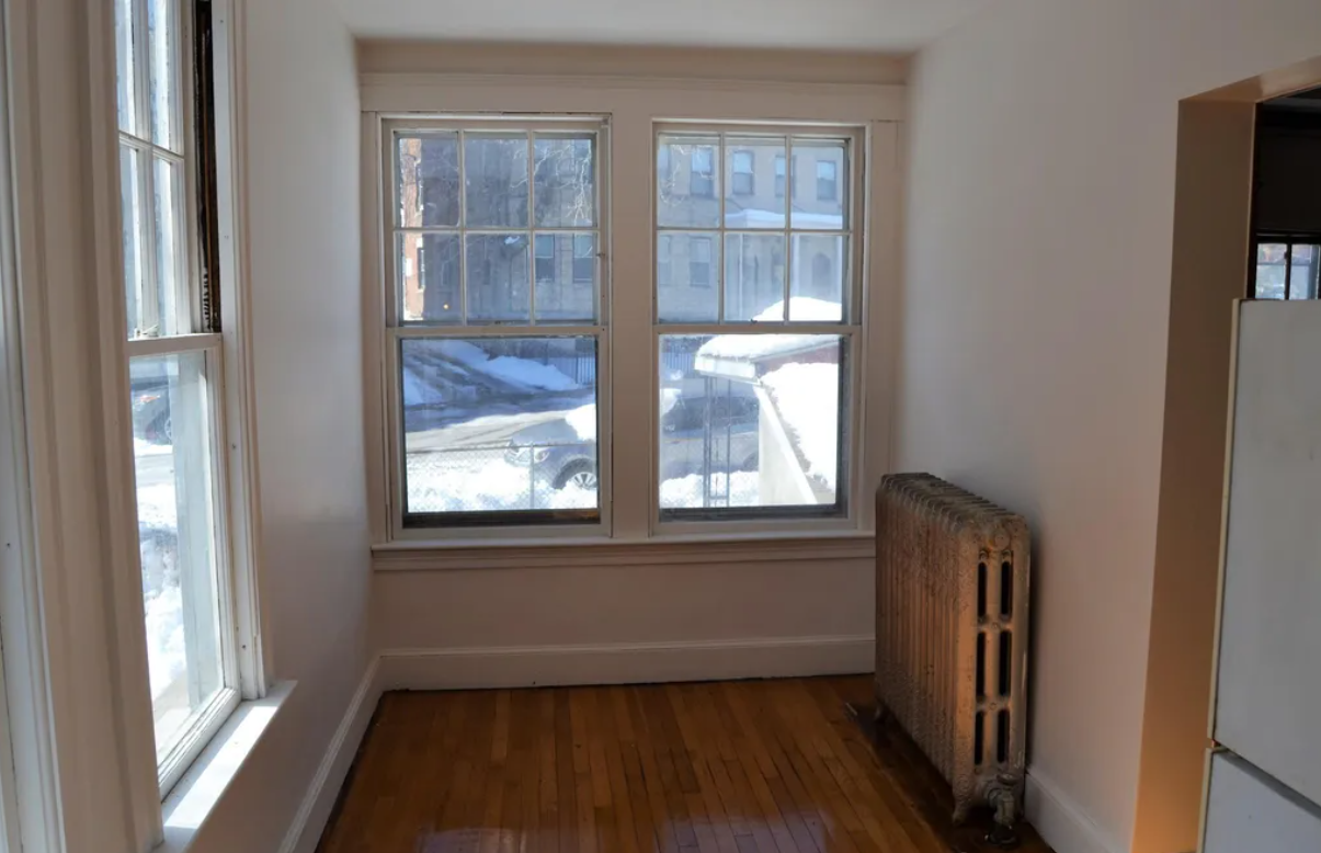 Studio bed, 1 bath apartment for rent at 163 Strathmore Rd Unit 1, Brighton — photo 7 of 7