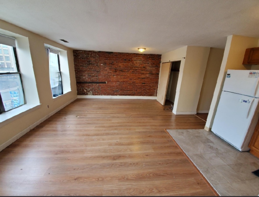 Studio bed, 1 bath apartment for rent at 1088 Boylston St Unit 1, Back Bay