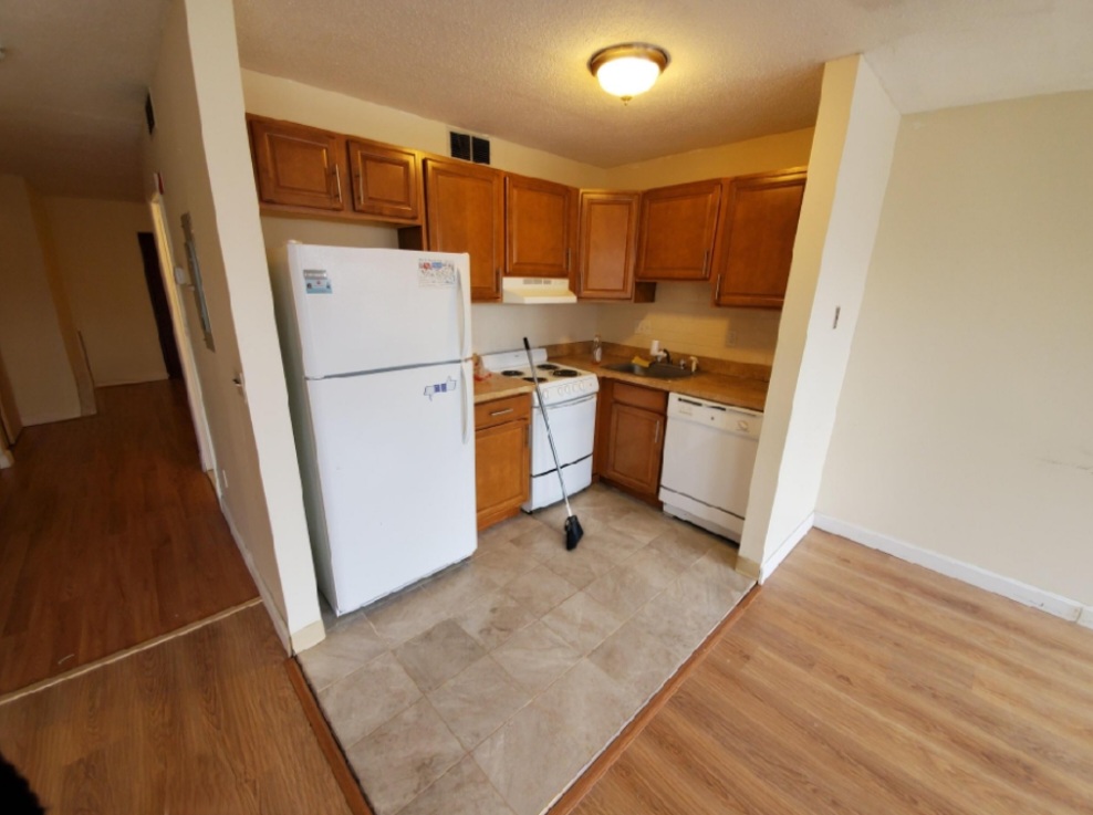 Studio bed, 1 bath apartment for rent at 1088 Boylston St Unit 1, Back Bay — photo 4 of 8