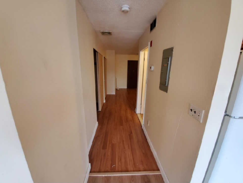 Studio bed, 1 bath apartment for rent at 1088 Boylston St Unit 1, Back Bay — photo 5 of 8