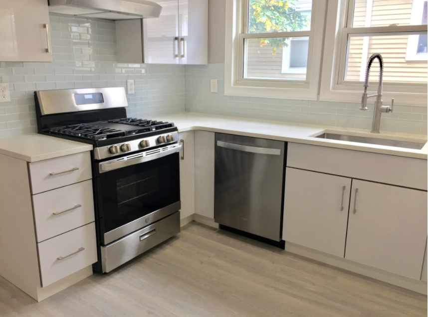 4 bed, 2 bath apartment for rent at 102 Nonatum St Unit 2, Brighton — photo 2 of 3