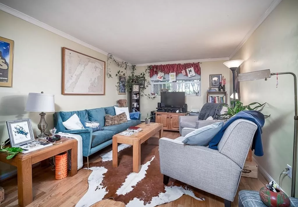 5 bed, 2.5 bath apartment for rent at 30 Chester St Unit 1, Allston — photo 2 of 10