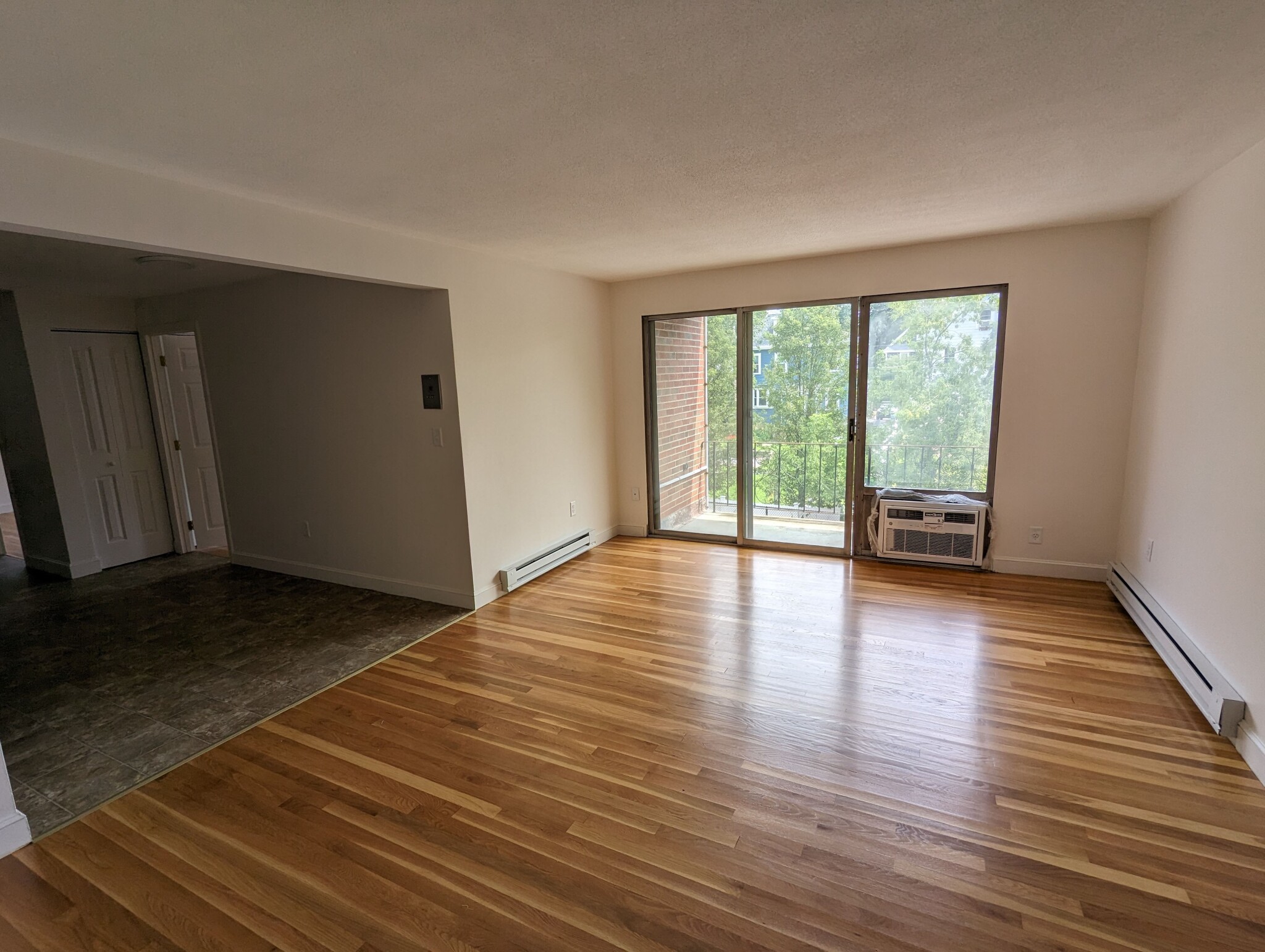 1 bed, 1 bath apartment for rent at 123 Melrsoe Unit 1, Melrose Highlands — photo 1 of 10
