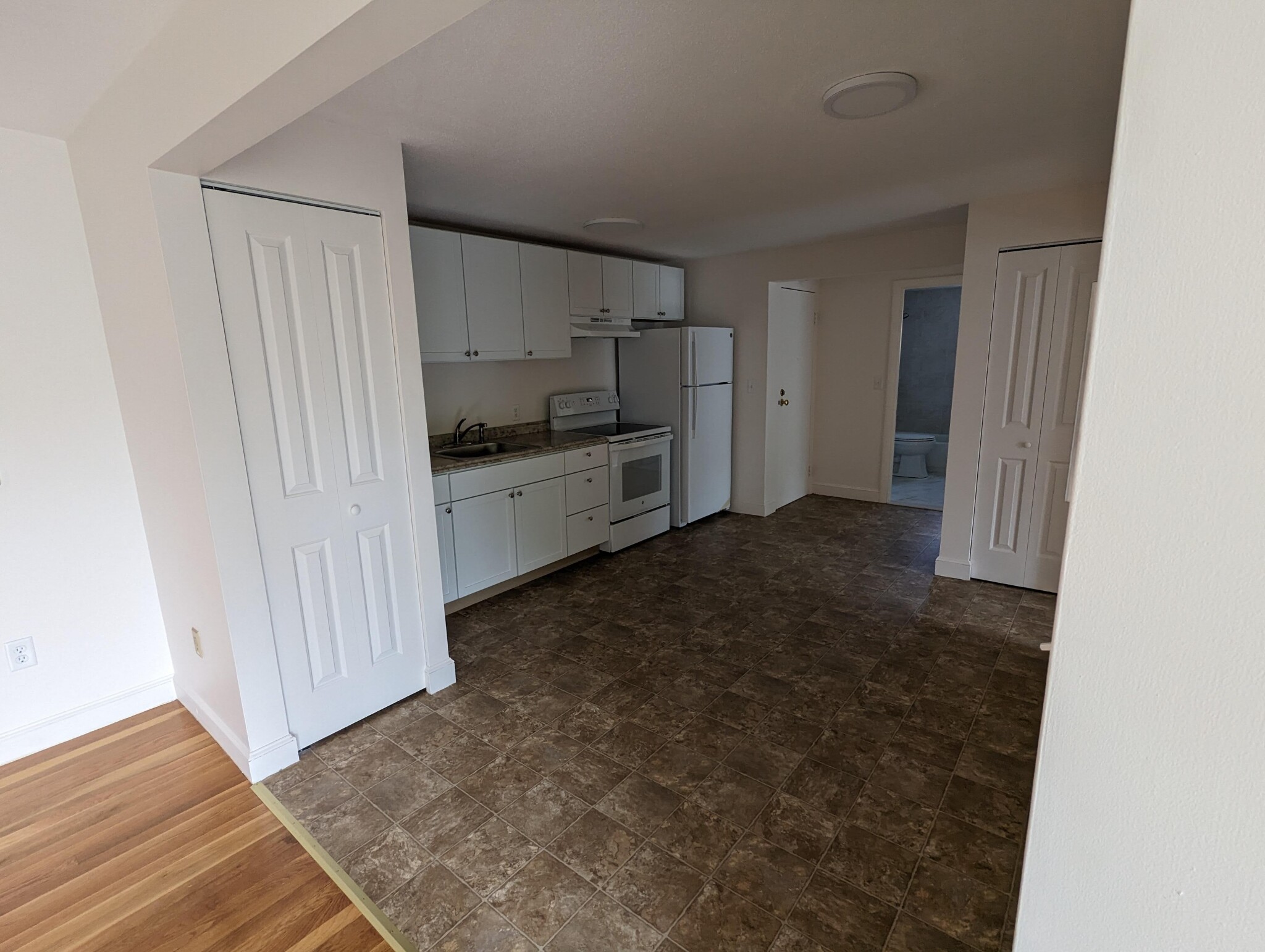 1 bed, 1 bath apartment for rent at 123 Melrsoe Unit 1, Melrose Highlands — photo 5 of 10