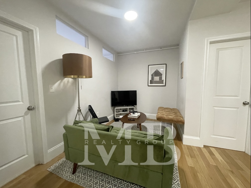 2 bed, 1 bath apartment for rent at 91 Westland Ave Unit 418, Fenway — photo 5 of 14