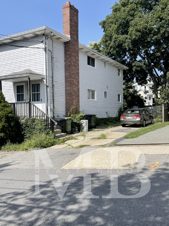3 bed, 1 bath apartment for rent at 32 Lexington St Unit 32, Watertown — photo 13 of 13