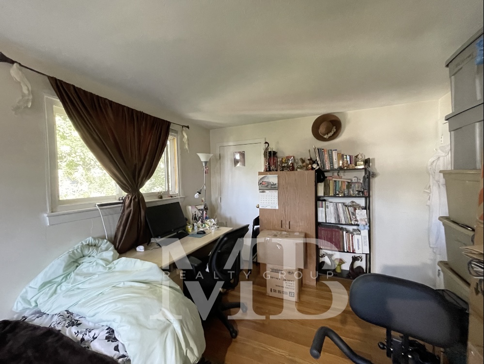 3 bed, 1 bath apartment for rent at 32 Lexington St Unit 32, Watertown — photo 12 of 13