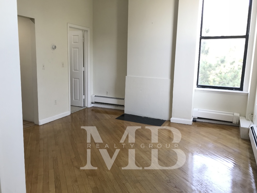 1 bed, 1 bath apartment for rent at 423 Shawmut Ave Unit 23, South End — photo 2 of 8