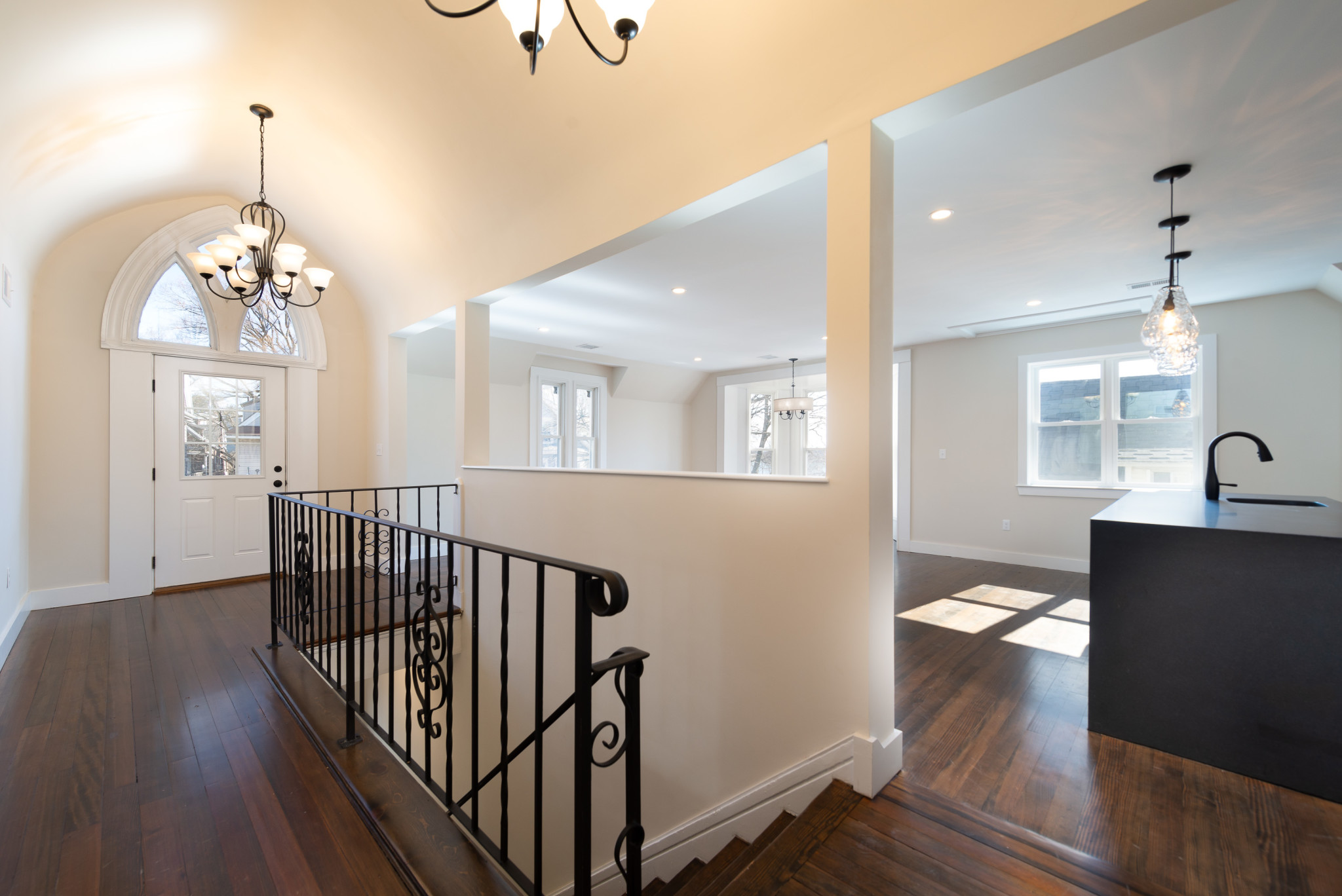 4 bed, 2 bath apartment for rent at 19 Playstead Rd Unit Ad, Dorchester — photo 5 of 16