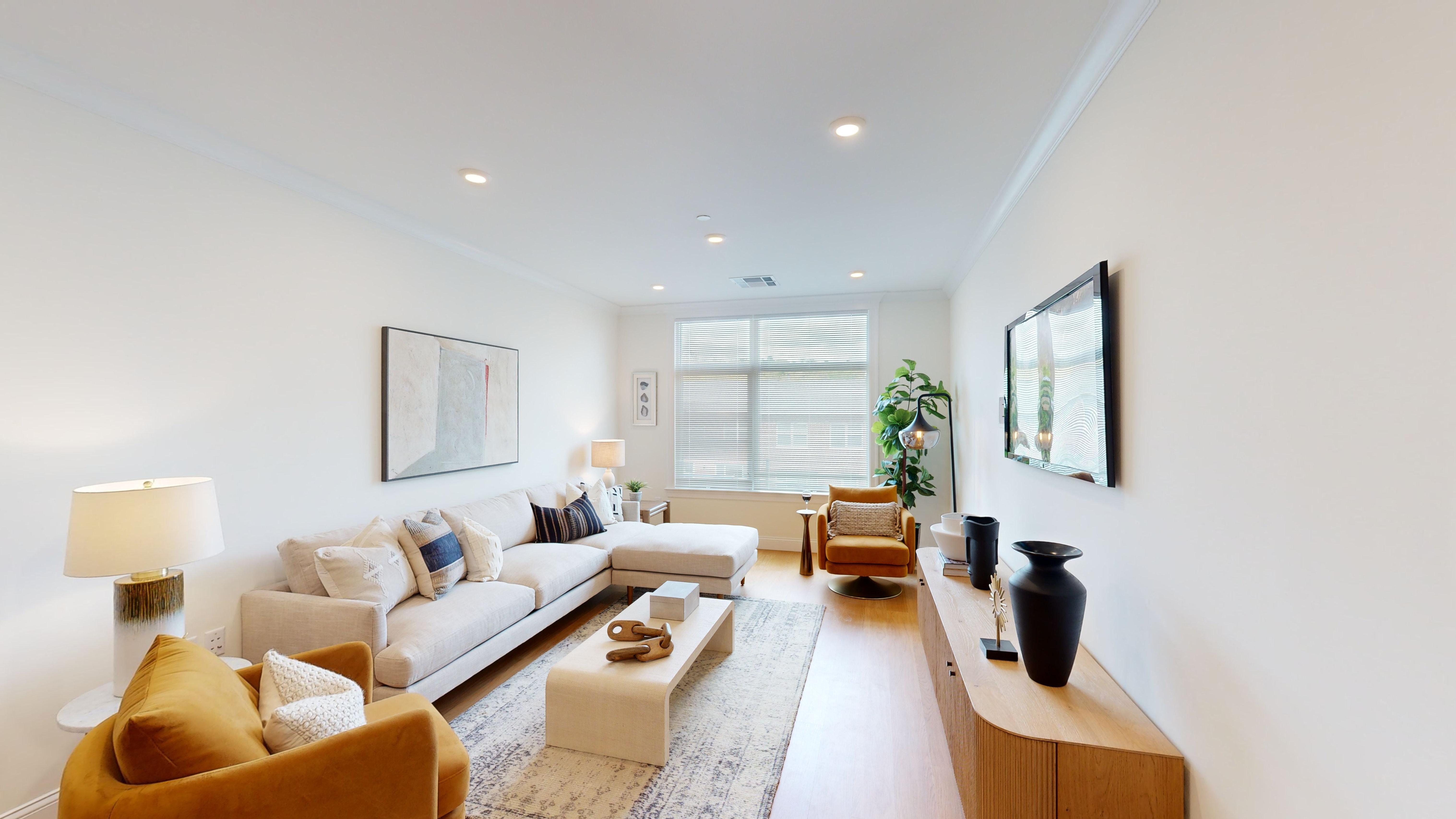 201 Sherman Rd, Chestnut Hill