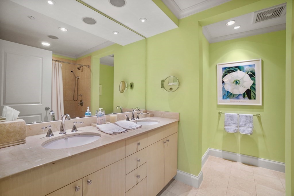 3 bed, 2.5 bath apartment for rent at 100 Belvidere St Unit 4A, Back Bay — photo 17 of 20