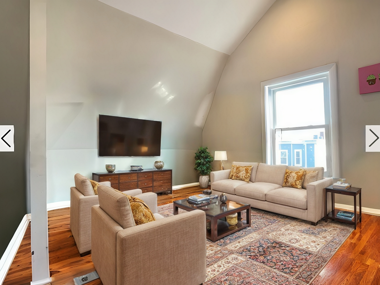 839 Parker St, Mission Hill