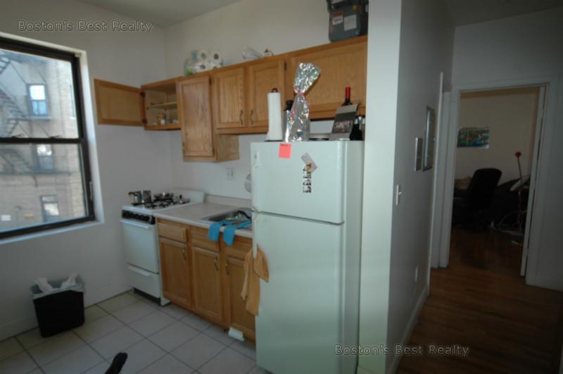 Studio bed, 1 bath apartment for rent at 27 Saint Lukes Rd Unit 7, Allston — photo 3 of 4