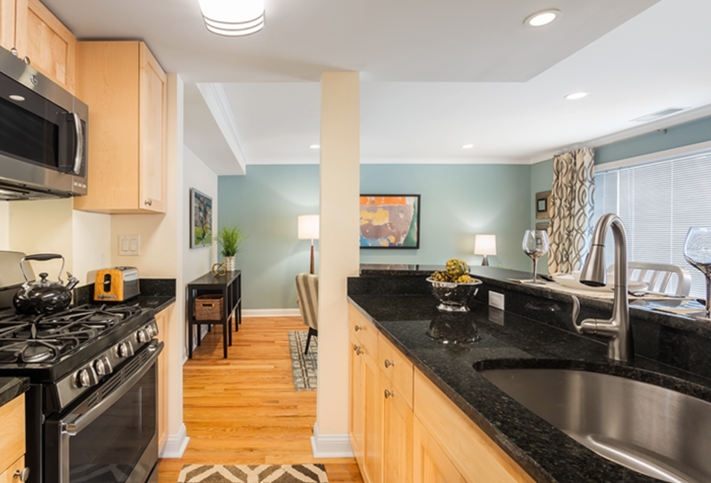 2 bed, 1.5 bath apartment for rent at 47 Thornton Rd Unit 1, Chestnut Hill — photo 2 of 2