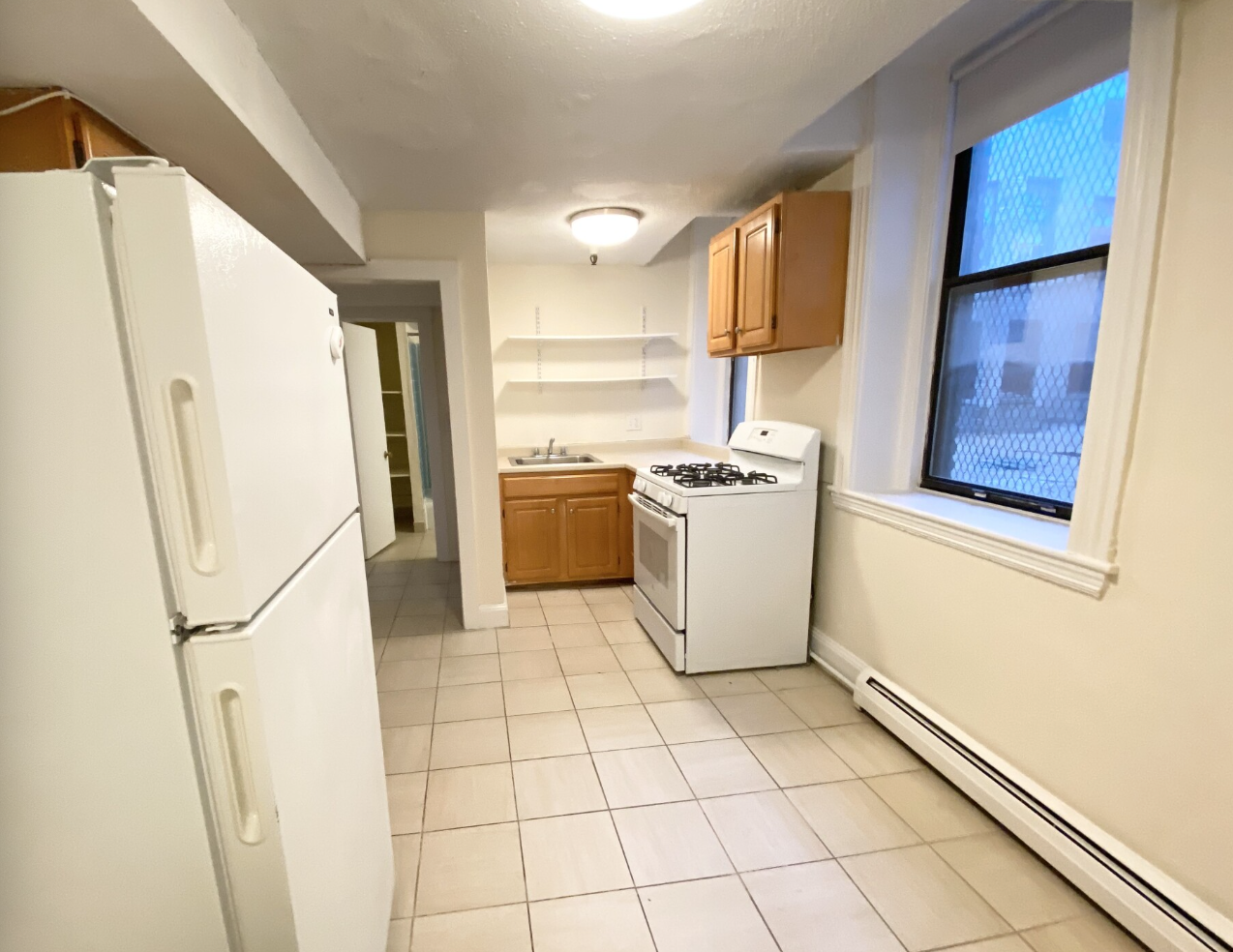 2 bed, 1 bath apartment for rent at 1156 Commonwealth Ave Unit 0, Allston — photo 2 of 2