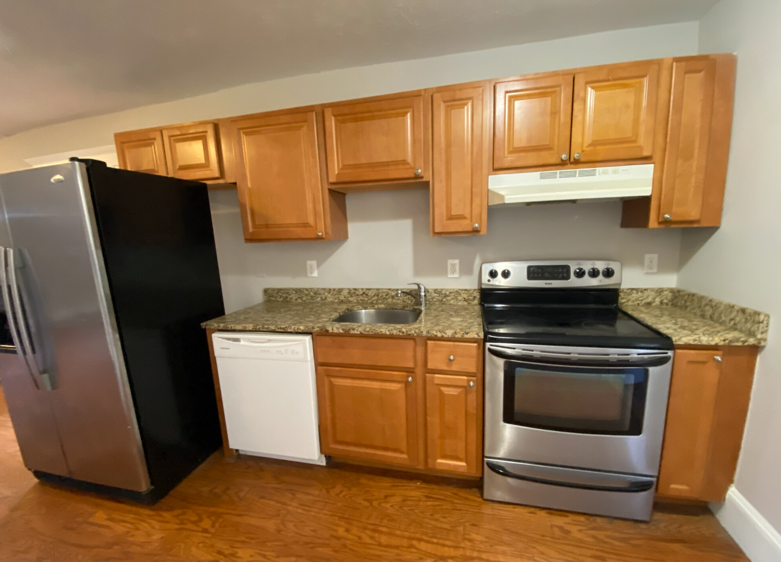3 bed, 1 bath apartment for rent at 44 Floyd St Unit 3, Dorchester — photo 2 of 2