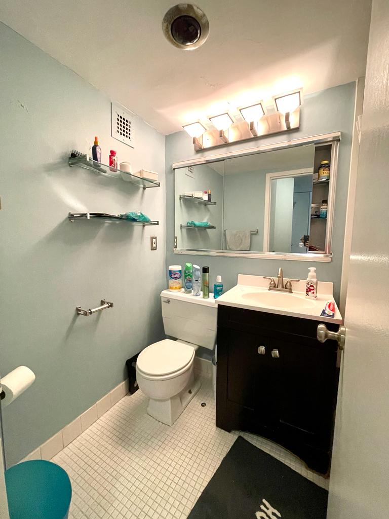 Studio bed, 1 bath apartment for rent at 2 Hawthorne Pl Unit 16K, West End — photo 9 of 10