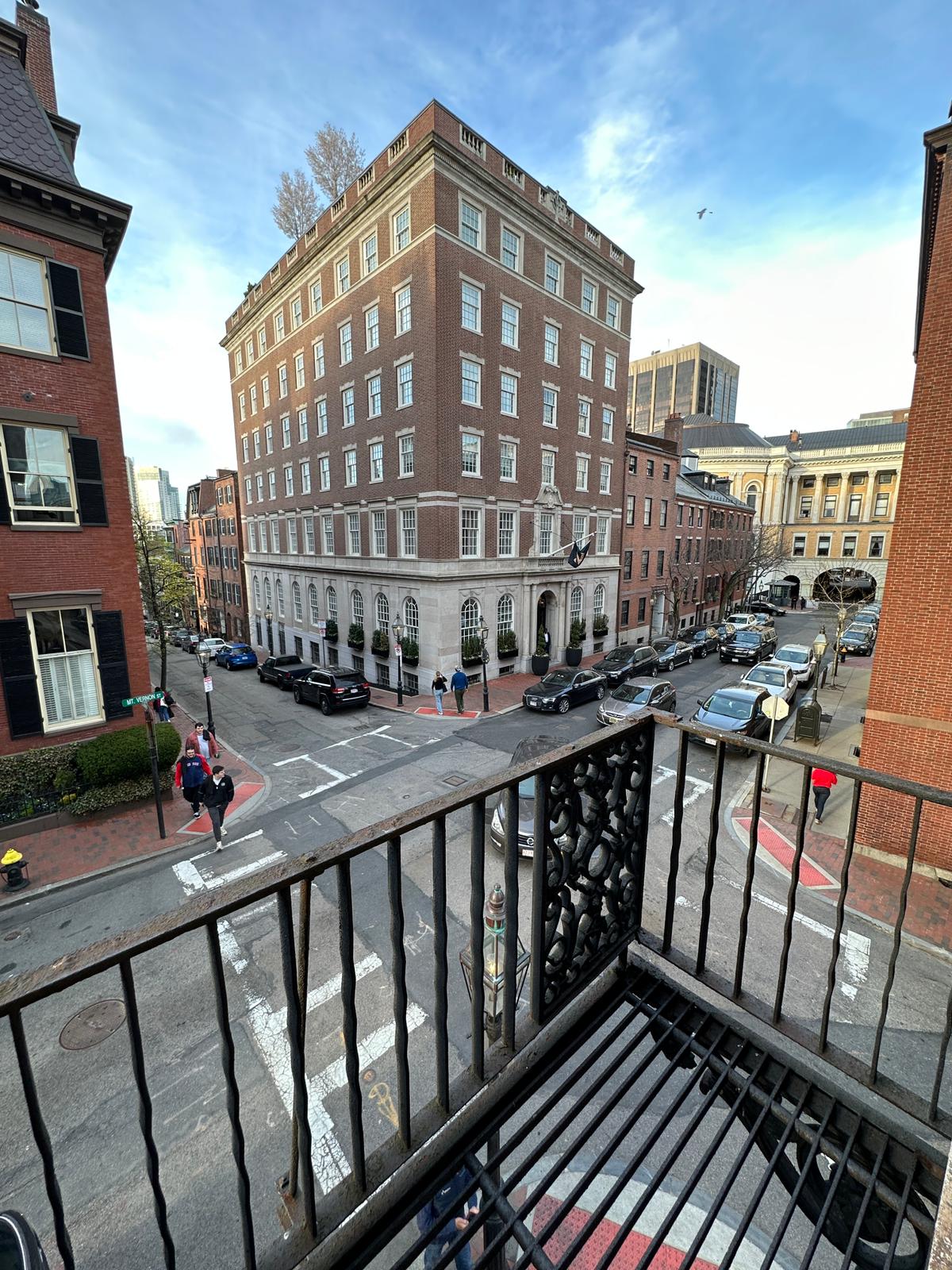 1 bed, 1 bath apartment for rent at 24 Mount Vernon St Unit 203, Beacon Hill — photo 8 of 14