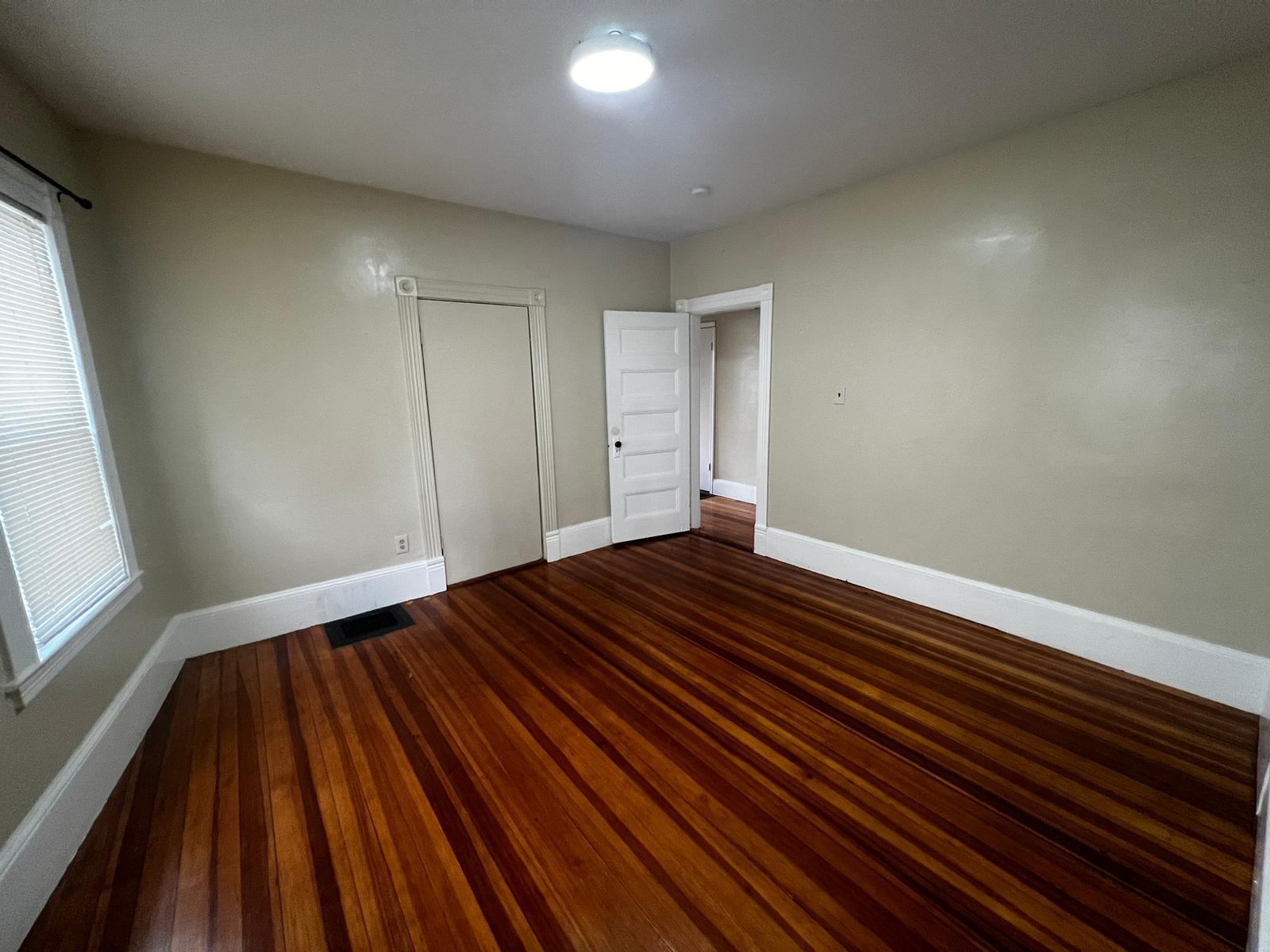 2 bed, 1 bath apartment for rent at 35 Litchfield St Unit 1, Brighton — photo 10 of 11
