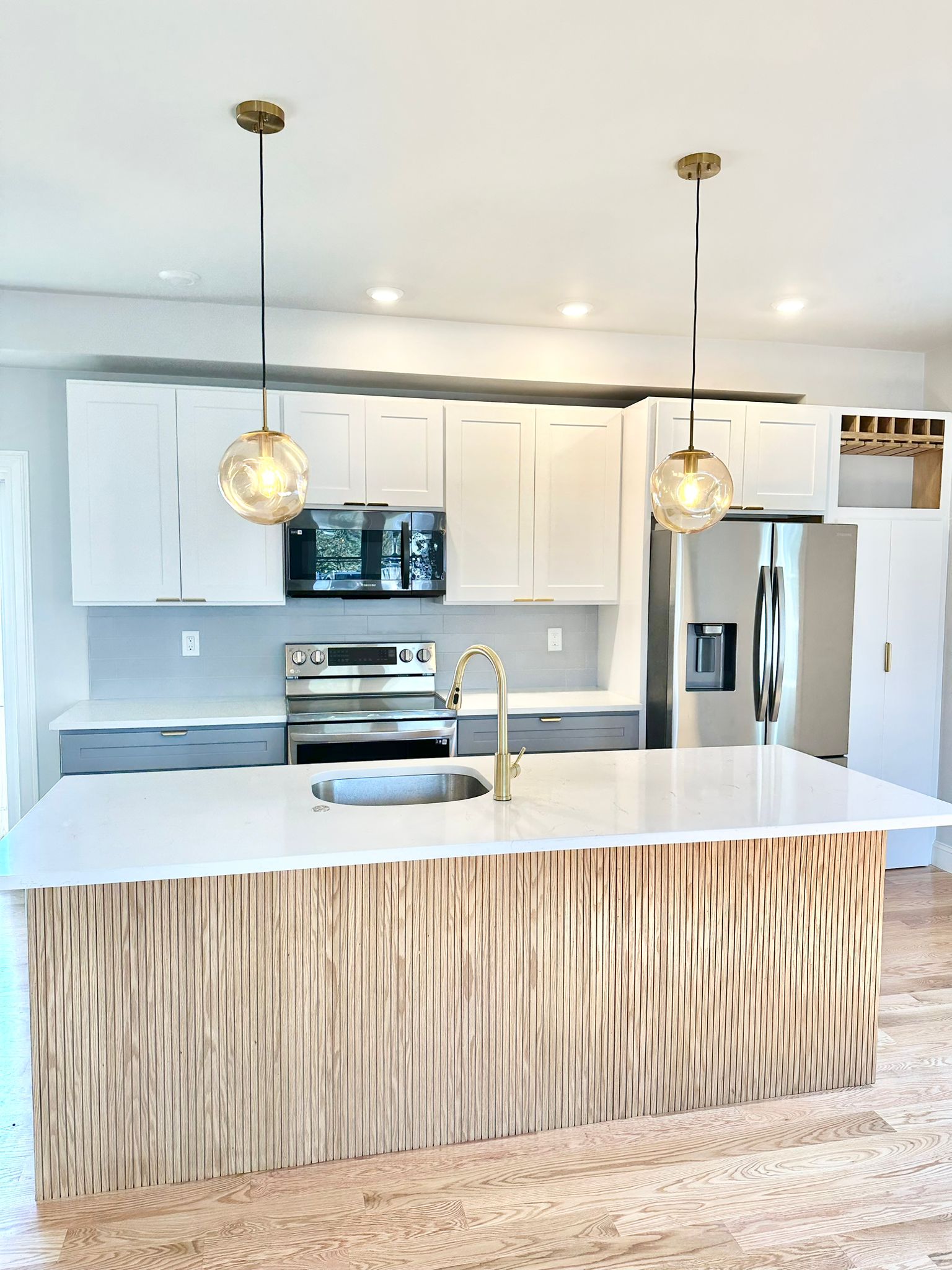 4 bed, 3 bath apartment for rent at 31 Paris St Unit 2, West Medford — photo 10 of 21
