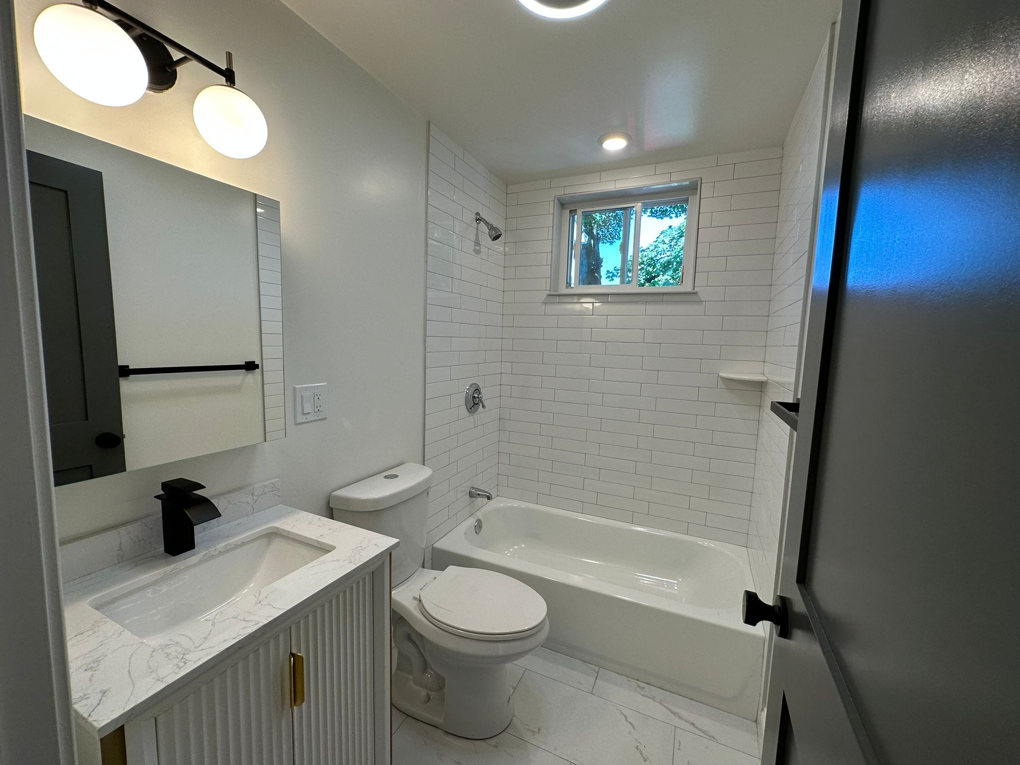 4 bed, 3 bath apartment for rent at 31 Paris St Unit 2, West Medford — photo 19 of 21