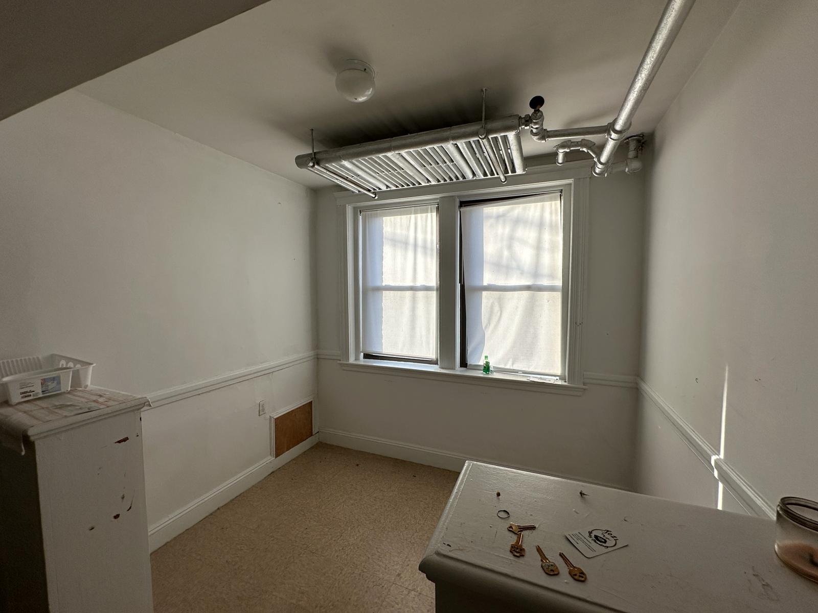 1 bed, 1 bath apartment for rent at 26 Bellevue St Unit 1, West Roxbury — photo 4 of 11