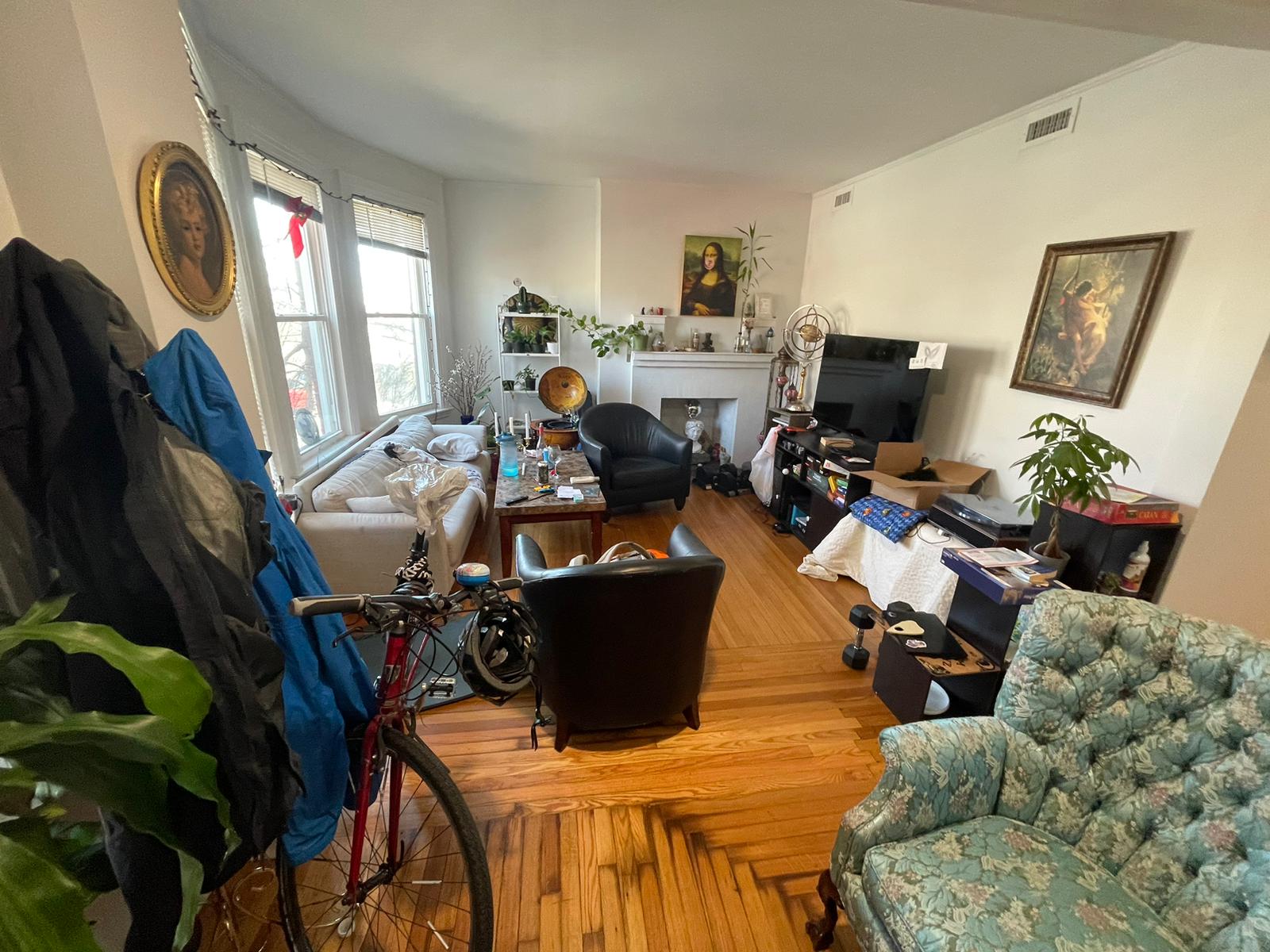 3 bed, 1.5 bath apartment for rent at 1516 Commonwealth Ave Unit 0, Brighton — photo 3 of 19