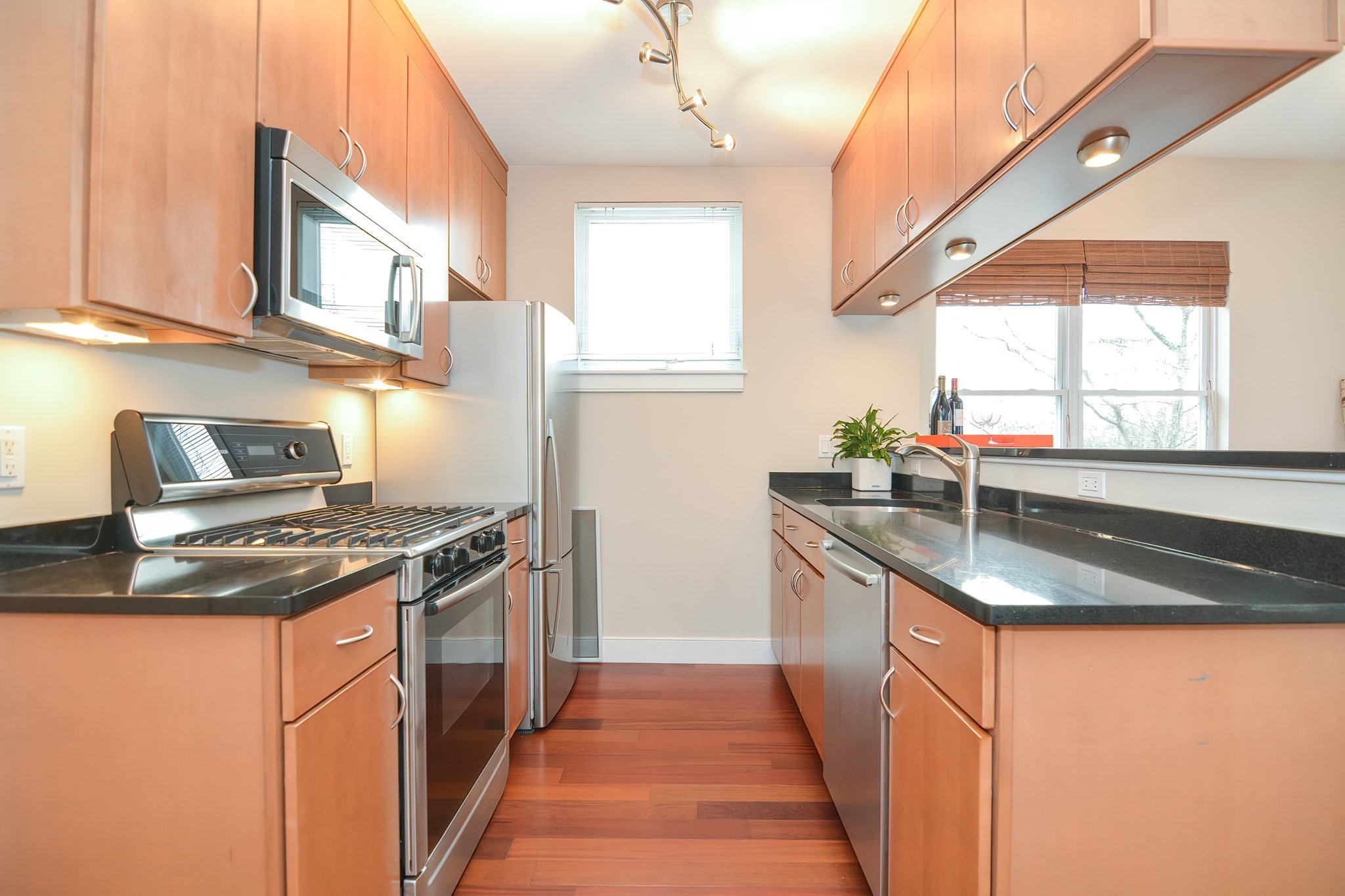 1 bed, 1 bath apartment for rent at 27 Wheeler St Unit 218, Cambridge Highlands — photo 10 of 16