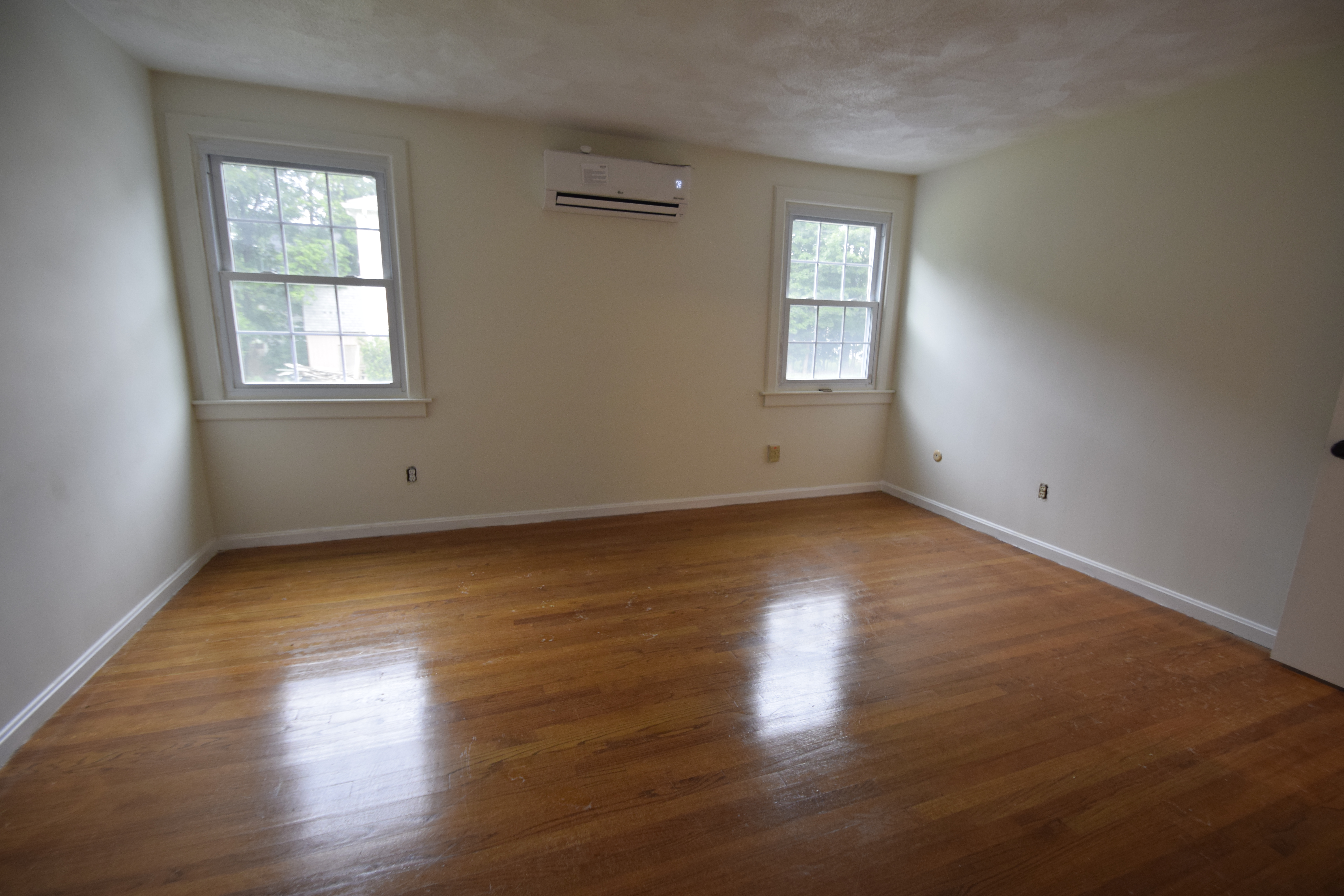 3 bed, 1.5 bath apartment for rent at 1189 Boylston St Unit 1, Newton — photo 11 of 18