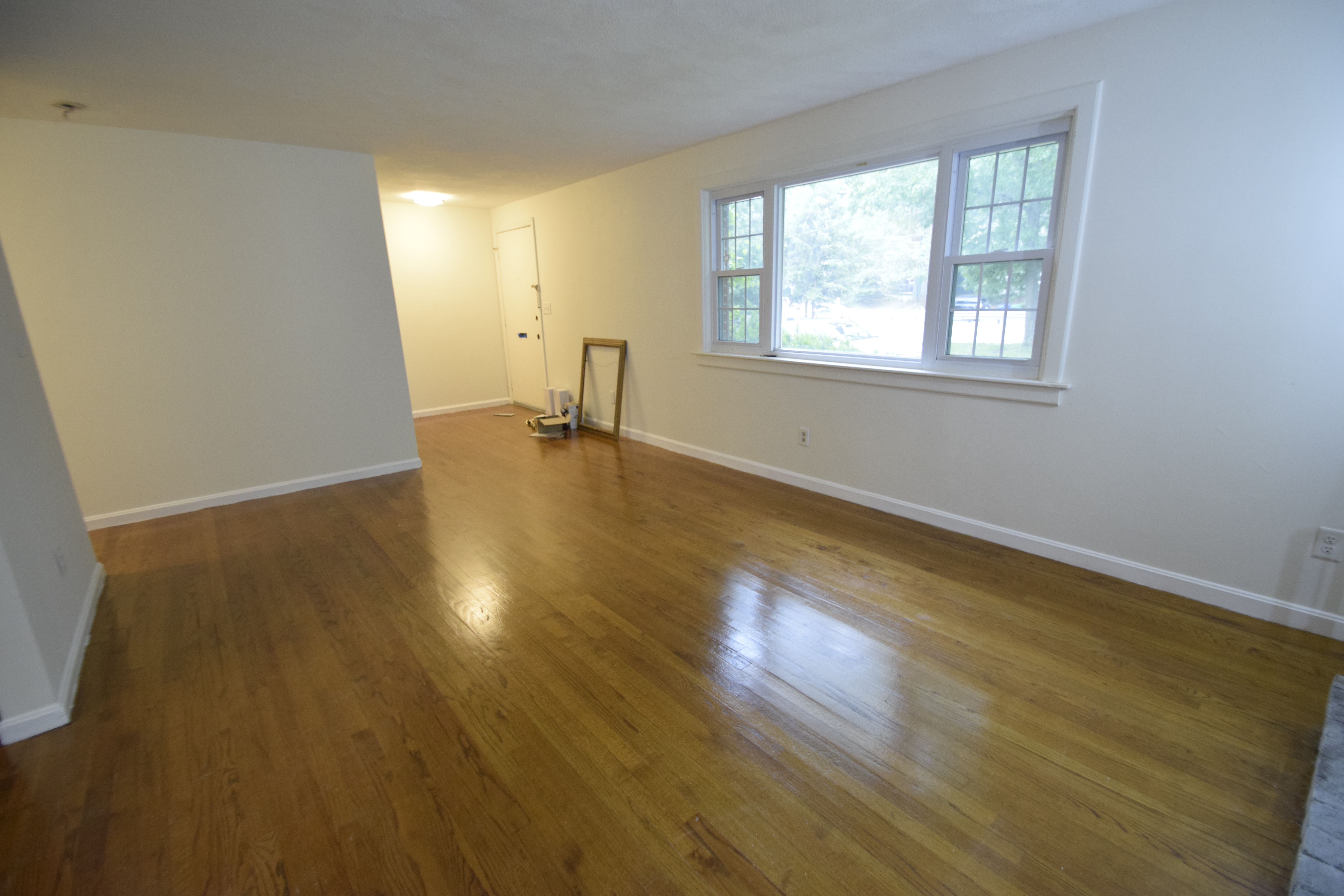 3 bed, 1.5 bath apartment for rent at 1189 Boylston St Unit 1, Newton — photo 4 of 18