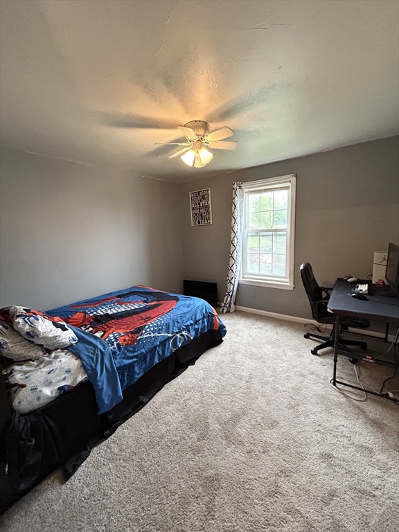 35 Fox Meadow Dr, Worcester