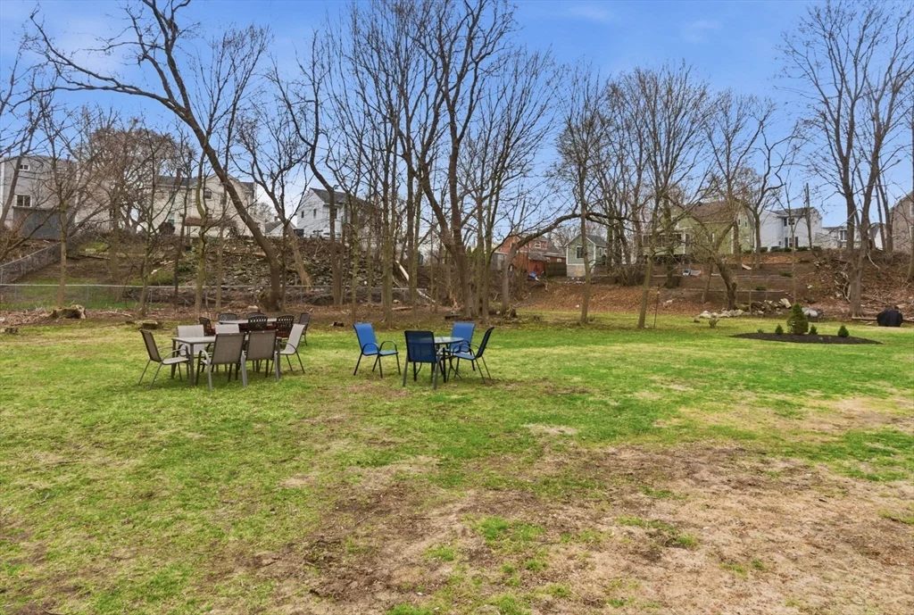 6 Venice St, Danvers