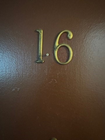 82 Boylston Ln, Lowell