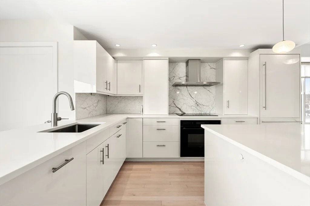 280 Harvard St, Harvard Square