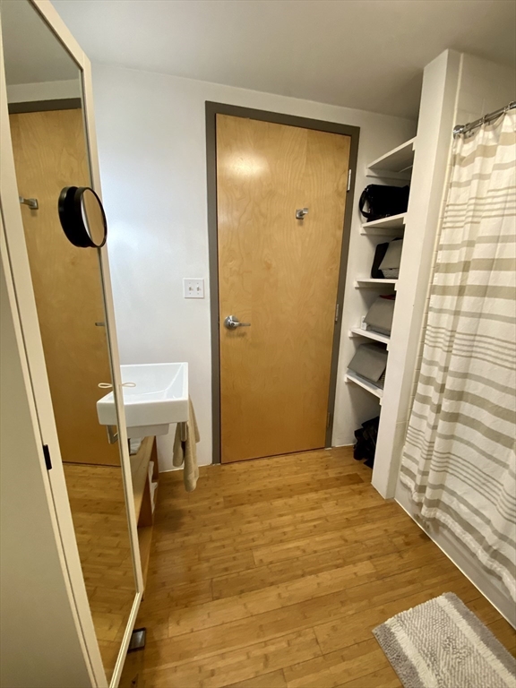 156 Porter St, East Boston