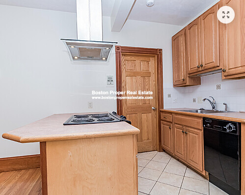 97 Myrtle St, Beacon Hill