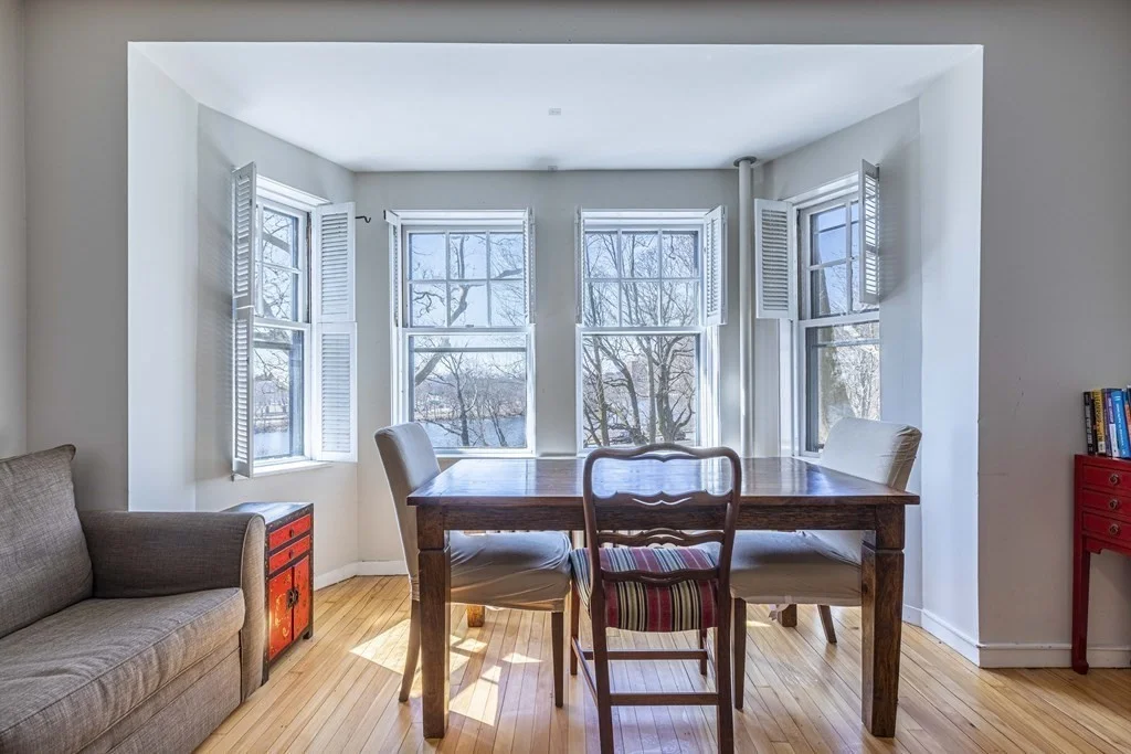 993 Memorial Dr, West Cambridge