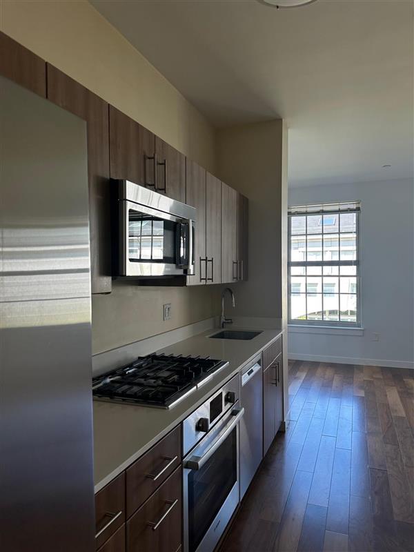 45 1st Ave, Charlestown