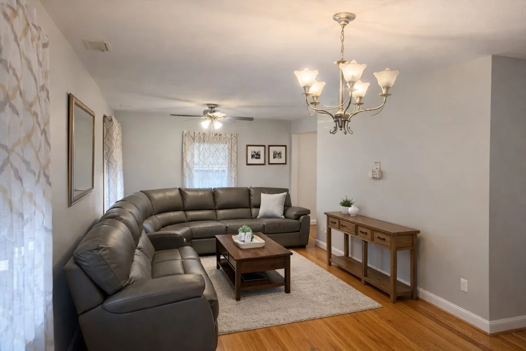 50 School St, Hudson