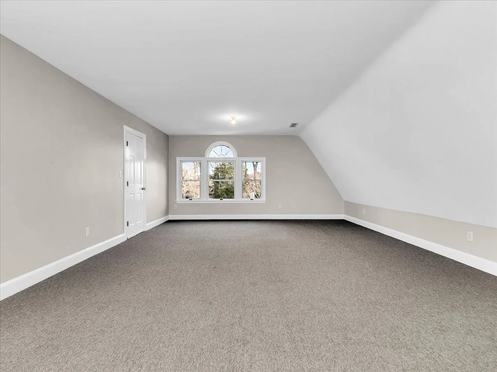 243 Upland Ave, Newton Highlands