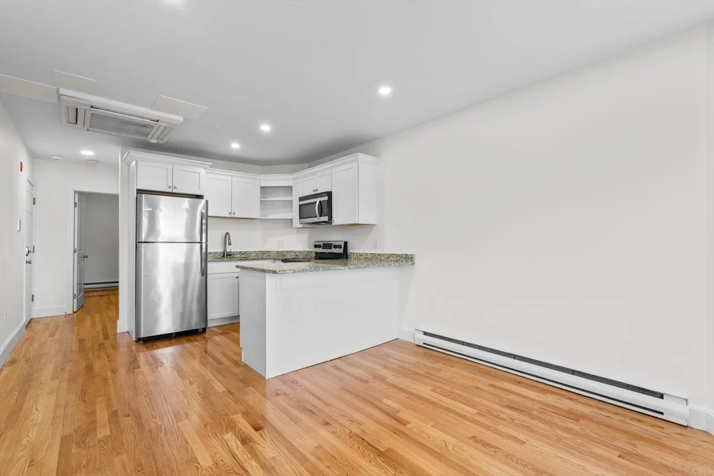 754 Huntington Ave, Mission Hill